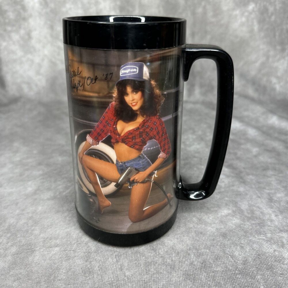 VTG SNAP-ON TOOLS THERMO SERV MUG PIN UP CALENDAR GIRL‎ April Sep./Oct. 1987
